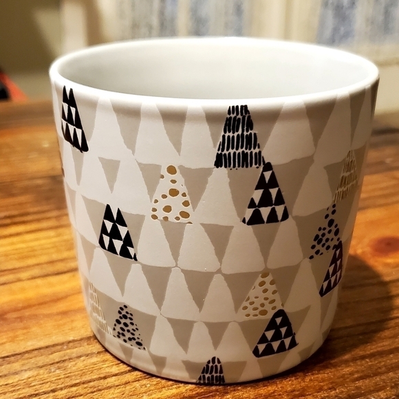 Starbucks Black and Gold Christmas Tree Mug 2016 - Picture 2 of 7